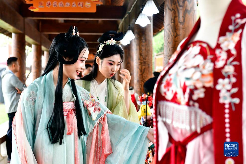 免费扎金花下载